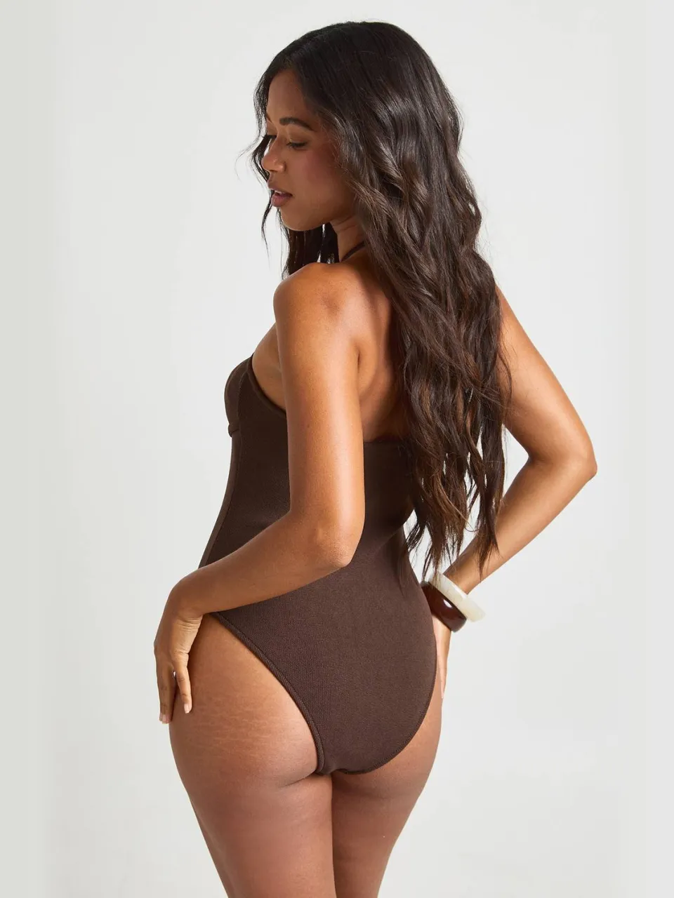 boohoo Dames Badpak Met Halternek En Gouden Afwerking, foto 2