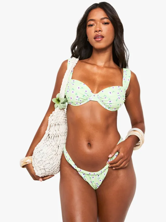 boohoo Dames Floraal geplooide bikini slip Groente