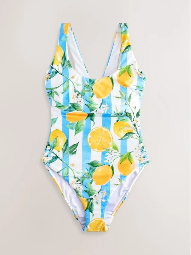 Next Dames - Buikbedekkend DD+ badpak met ruime ronde hals - Wit White/Blue Stripe Lemon Print