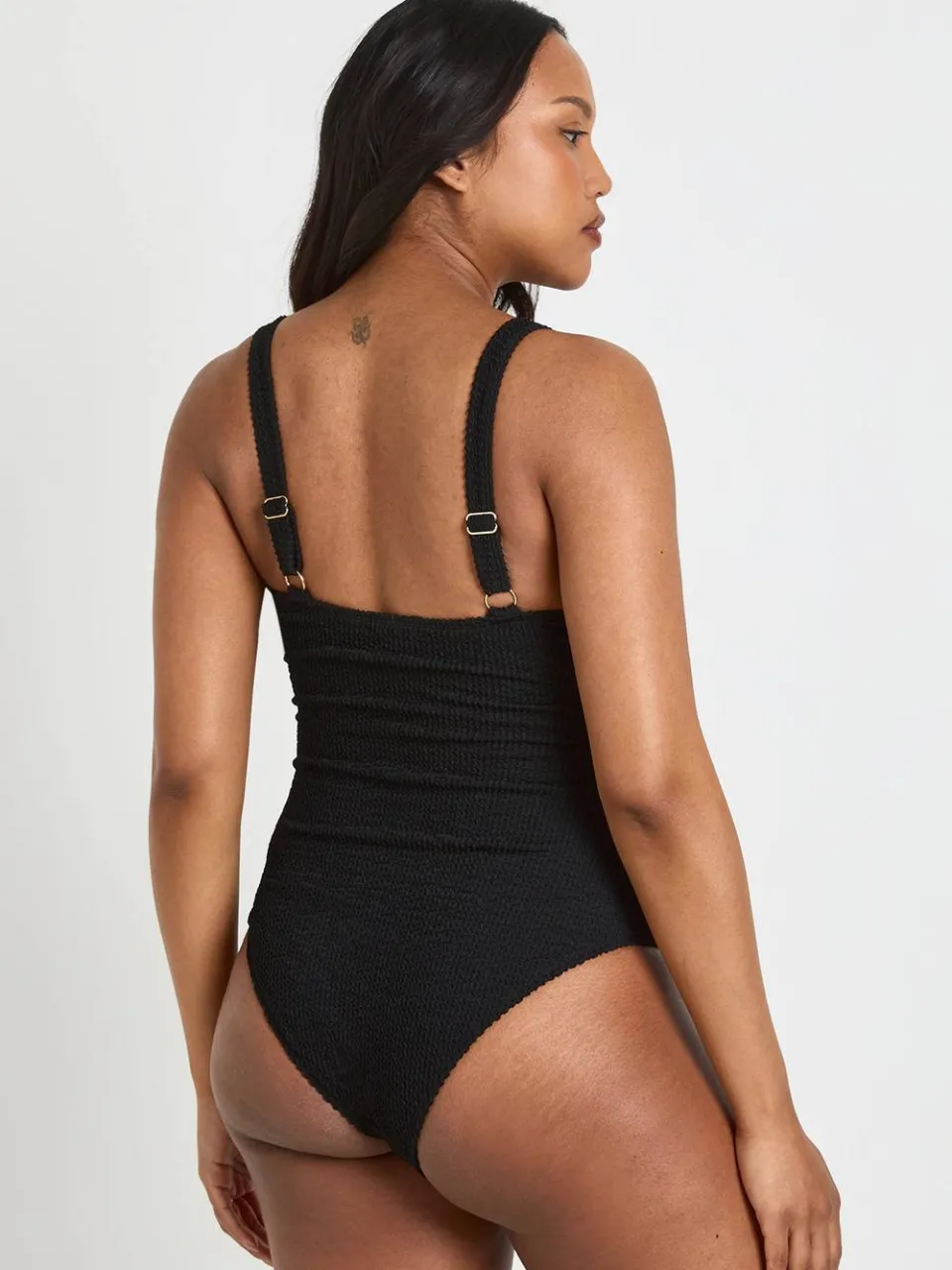 boohoo Dames Zwangerschaps Badpak Met Crinkle Structuur, Ronde Hals En Sierdetail zwart, foto 3