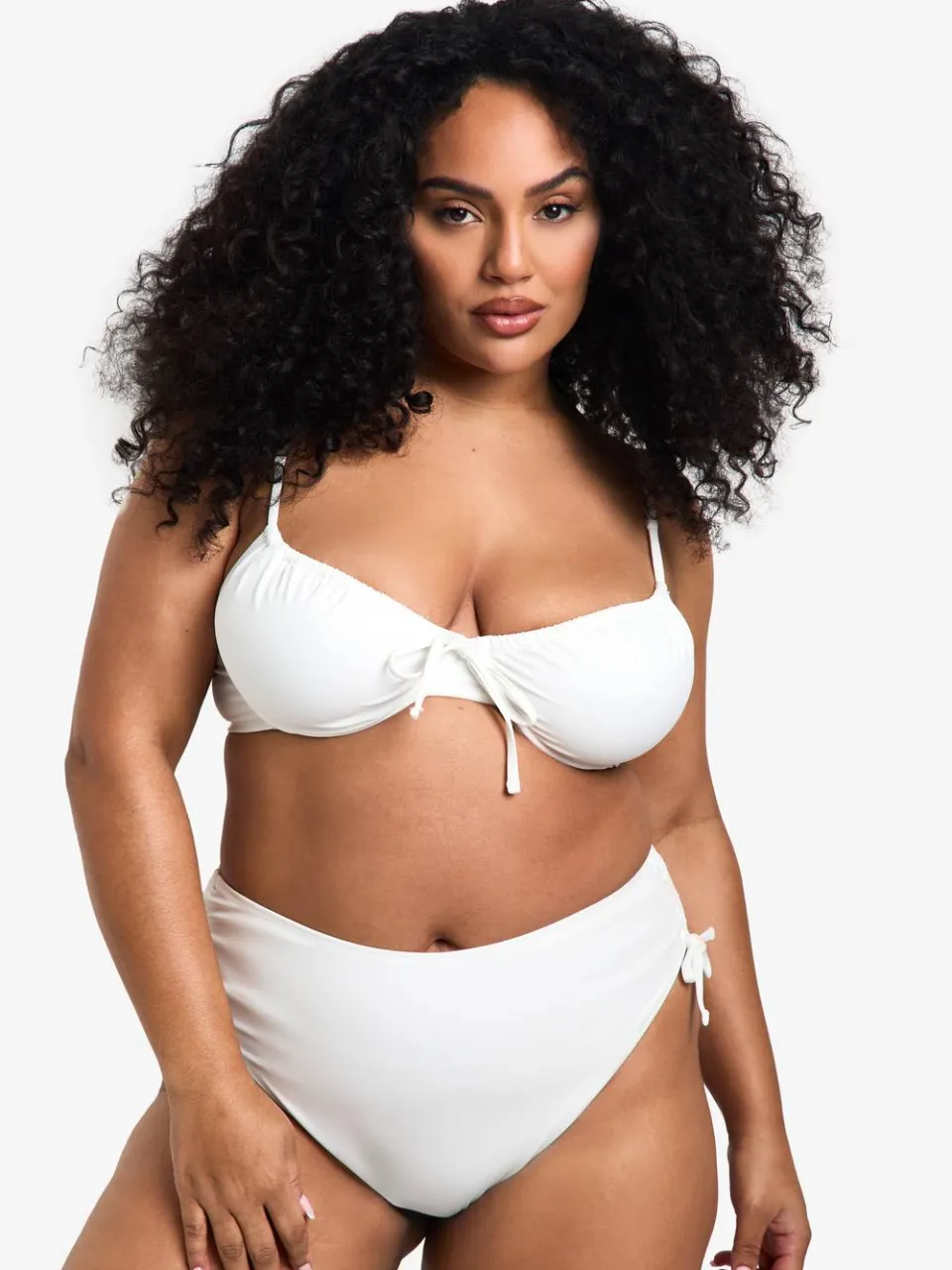 boohoo Dames Plus Swimwear Essentials Bikini Top met beugels wit, foto 5