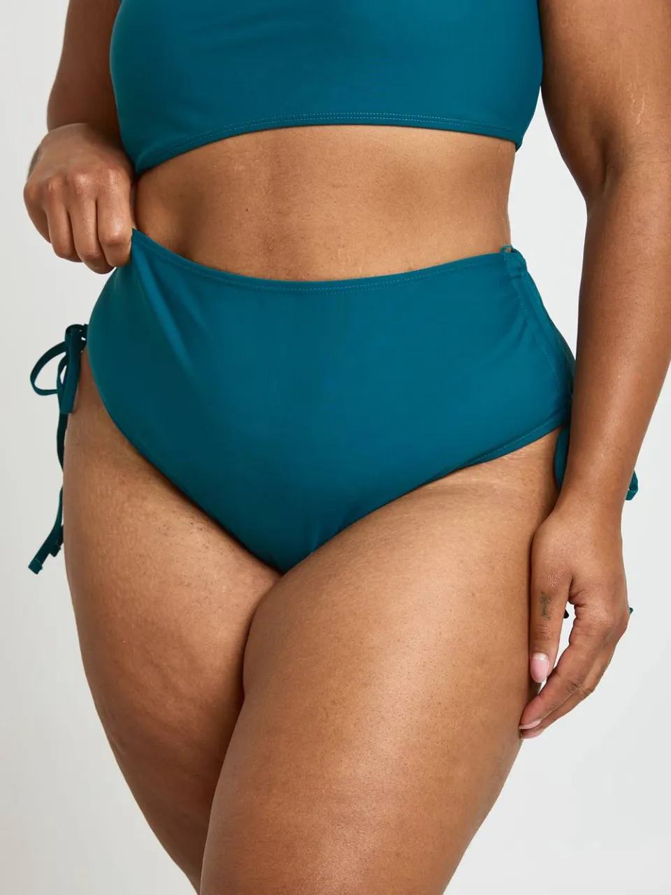 boohoo Dames Plus Buikcontrole Geplooid Hoge Taille Bikinibroekje groenblauw, foto 3
