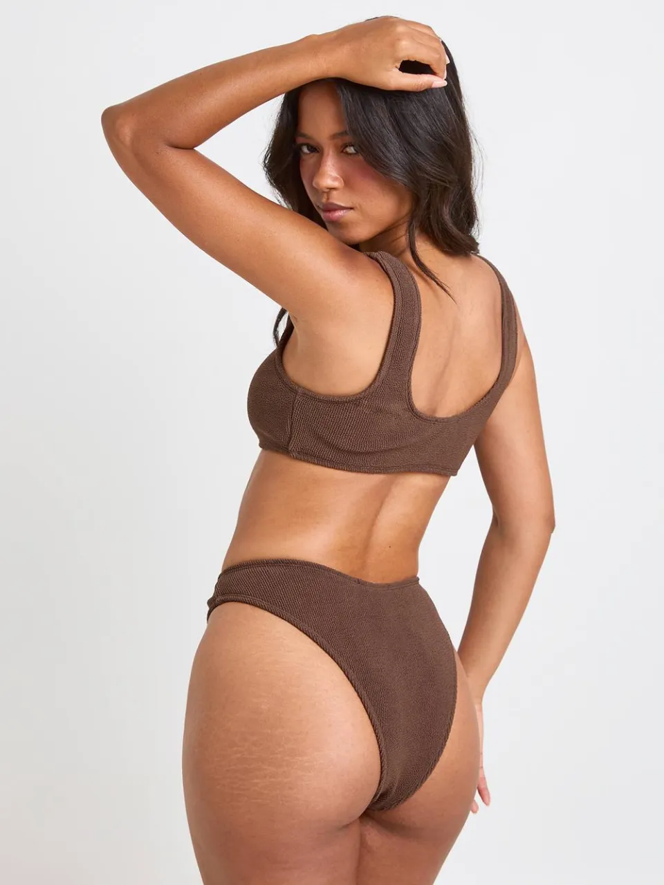 boohoo Dames Getextureerde Bikini Top Met Ronde Hals chocoladebruin, foto 2