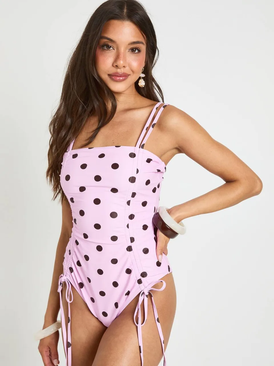 boohoo Dames Badpak Met Polkadots En Rimpeldetail roze, foto 3