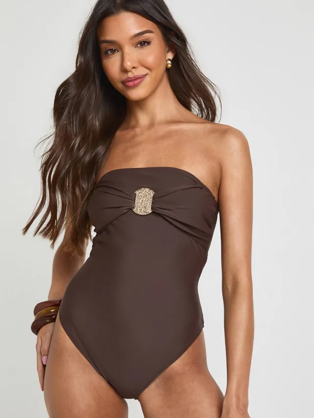 boohoo Dames Bandeau Badpak Met Goudkleurig Detail Chocoladebruin
