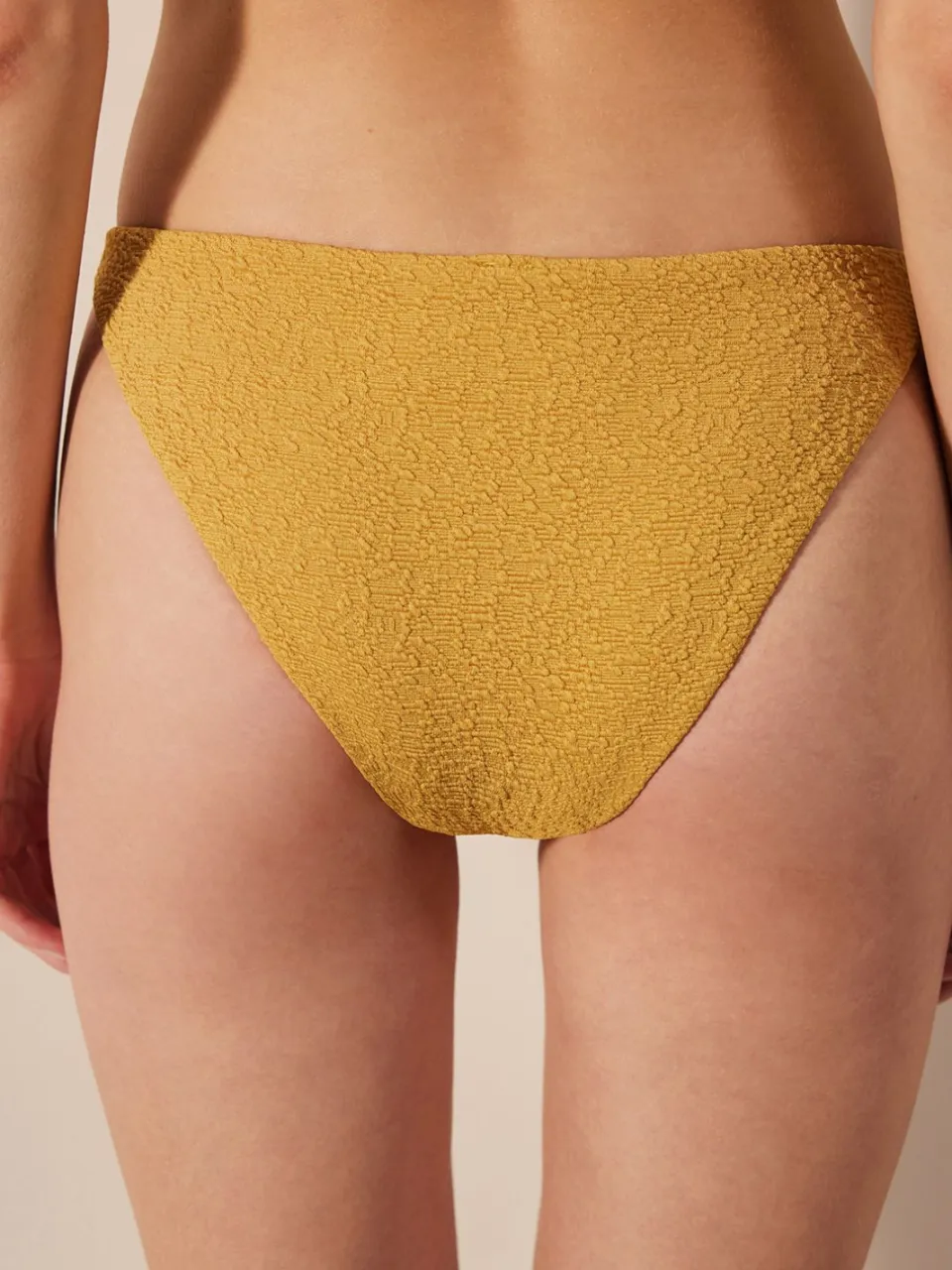 Penti Gestructureerde Bikini Onderkant met Middelhoog Taille geel, foto 2