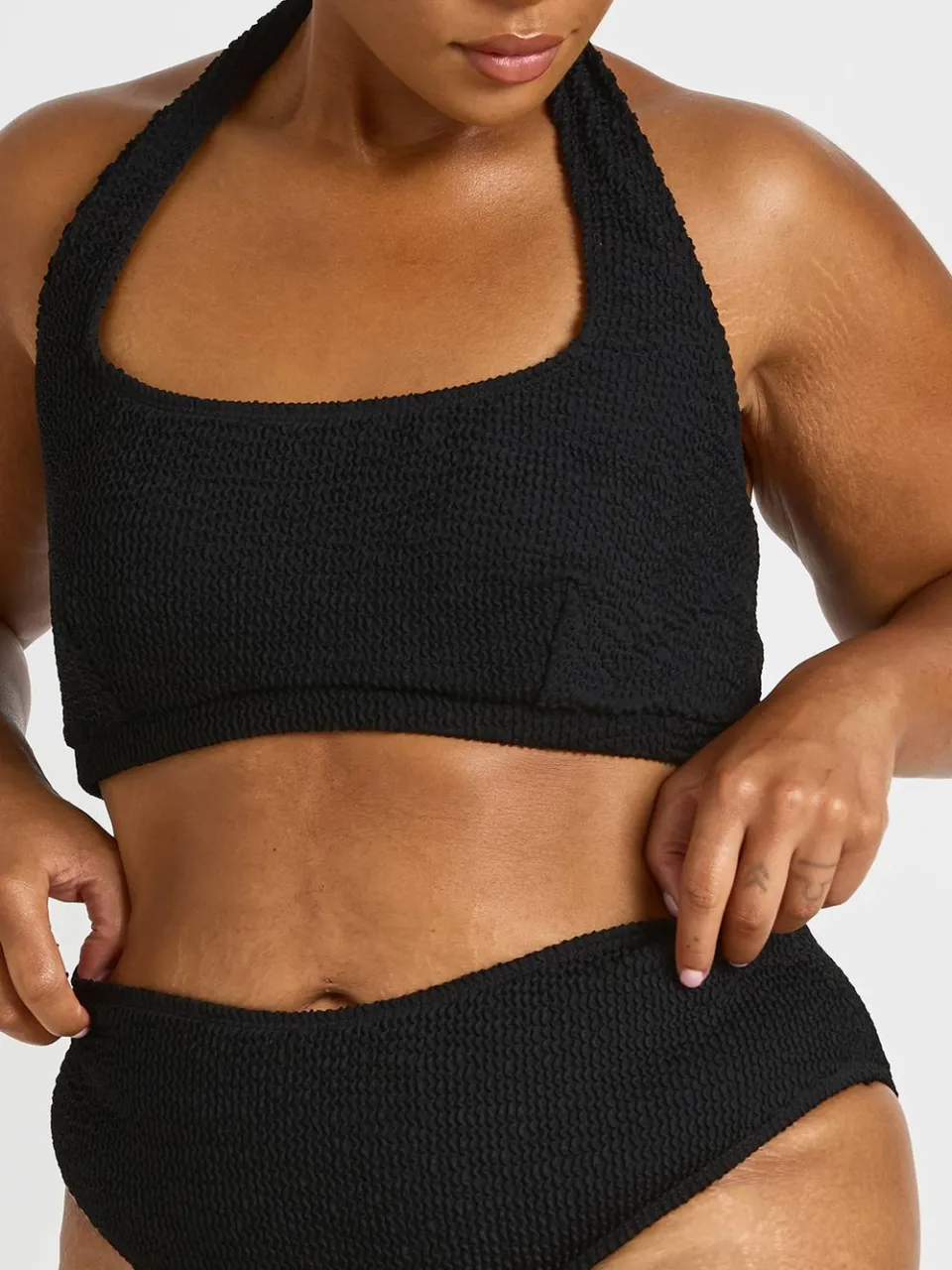 boohoo Dames Plus Crinkle Vierkante Halslijn Top & Hoge Taille Bikini zwart, foto 4