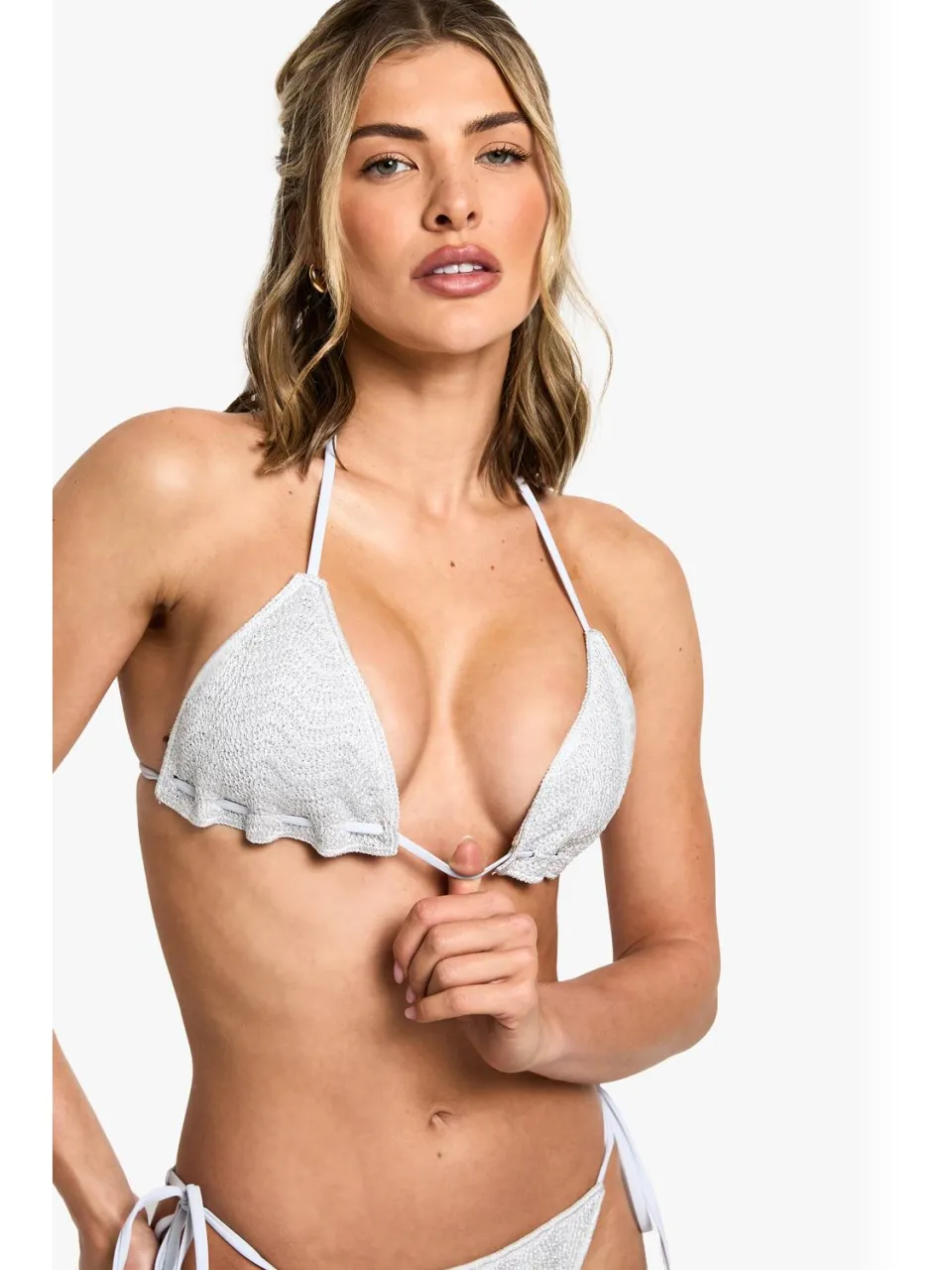 boohoo Dames Crochet Contrasterende Band Driehoek Bikini Top & Bindzijdige Bikini Broekjes Set beige, foto 3