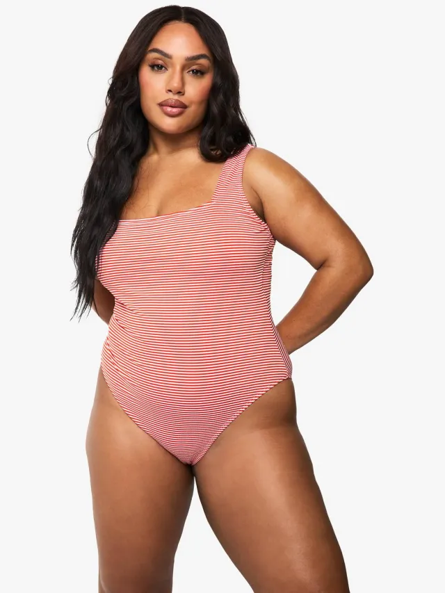 boohoo Dames Plus Seersucker Streep Scoop Neck Badpak Rood