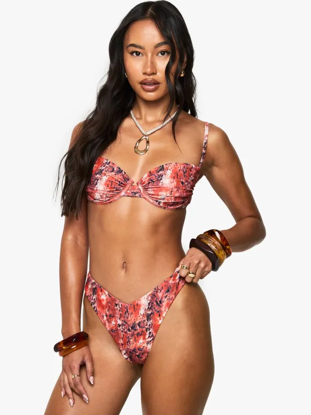 boohoo Dames Premium abstracte print V-front high leg bikini slip Oranje