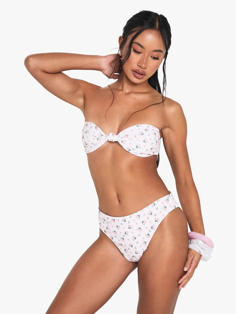boohoo Dames Swimwear Essentials Ditsy Floral Knot Bandeau Bikini Top roze, foto 3
